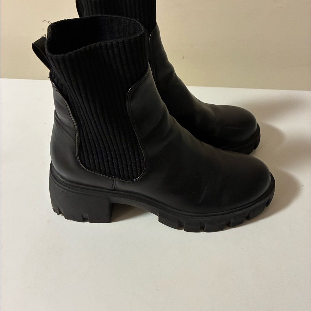 Steve Madden Black Women's Chelsea Ankle Boots
